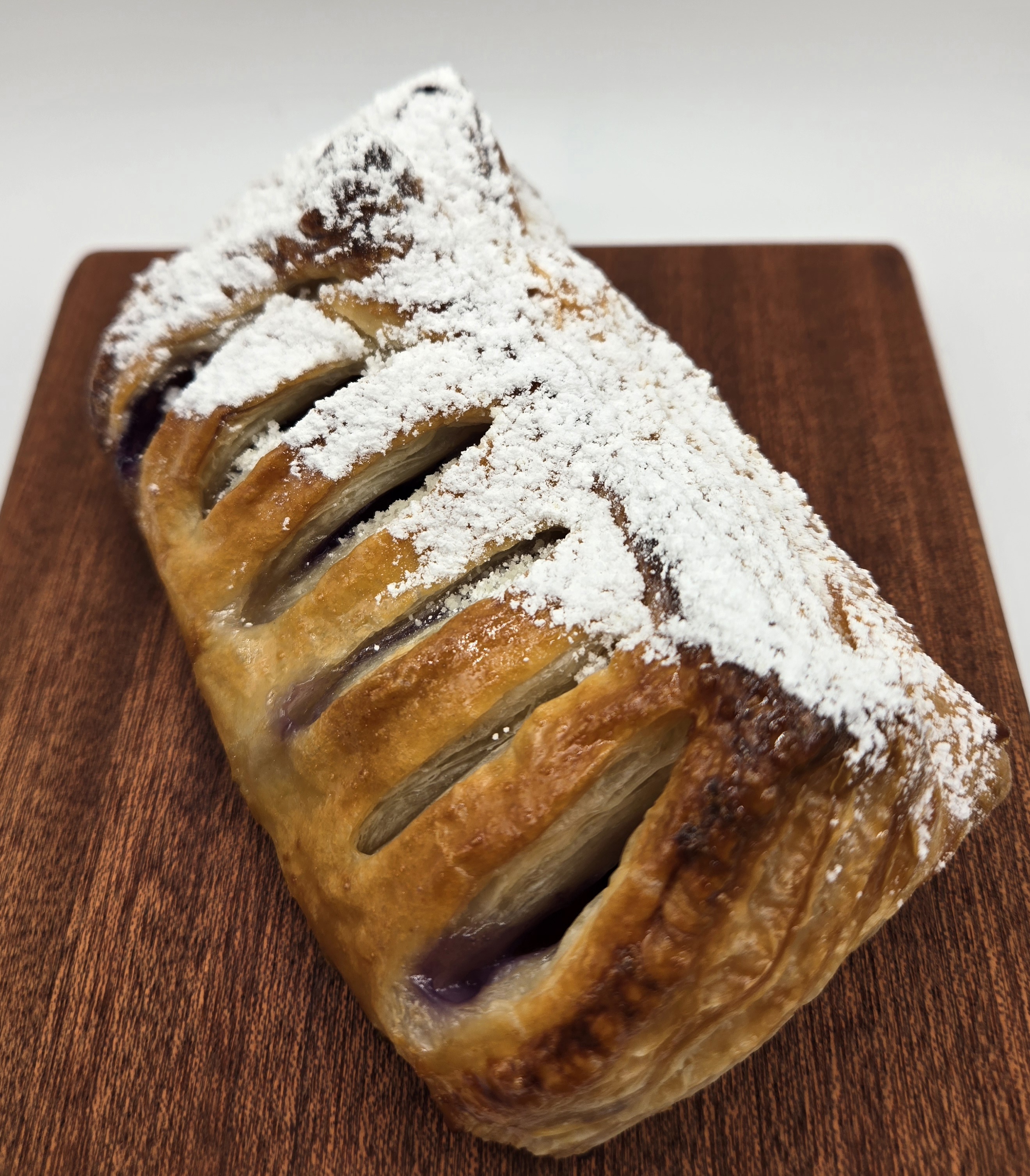 Peach and Blueberry Jalousie